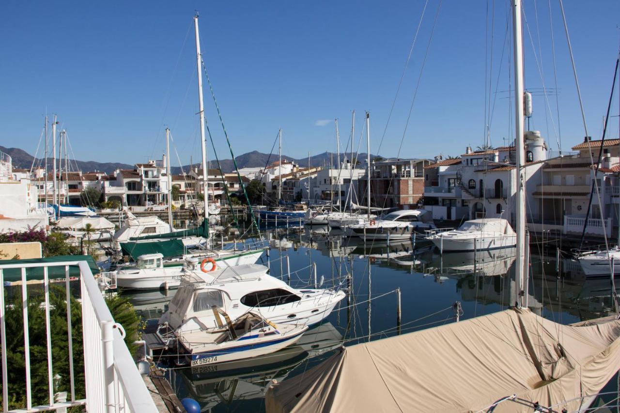 Port Argonautas 49 1º Apartment Емпуриабрава Екстериор снимка